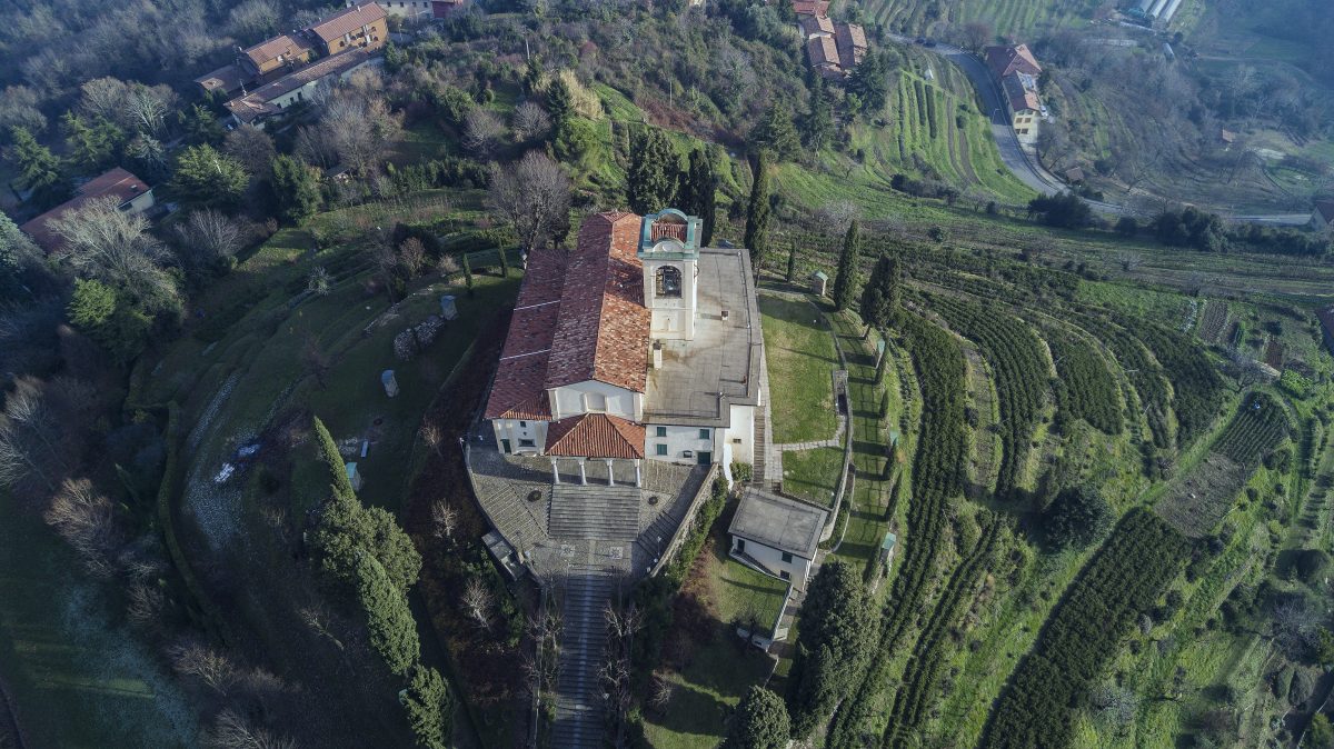 Recensione DJI Mavic Pro-camera mavic-drone 4k-marco posern-lago garlate-mavic pro dimensioni -radiocomando-dimensioni piccolo-hovering test-foto mavic pro