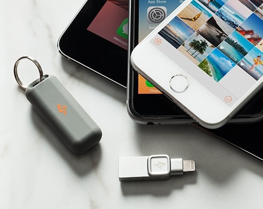 Kingston lancia Data Traveler Bolt Duo drive USB a doppia interfaccia per Iphone Data Traveler Bolt Duo
