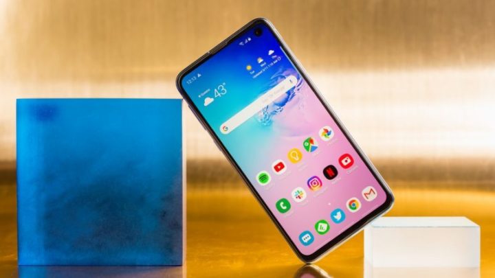 Samsung Galaxy S10e offerte: su Amazon uno sconto imperdibile