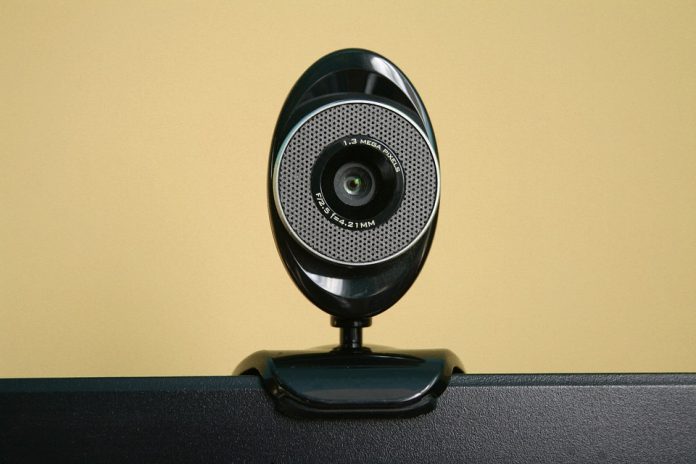 come-usare-smartphone-come-webcam-usb come-usare-smartphone-come-webcam-usb