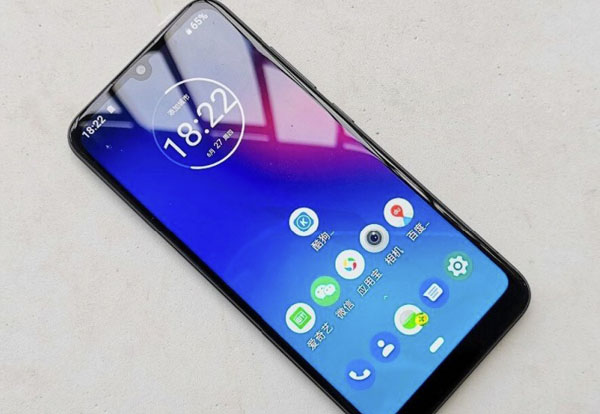 motorola one macro -2