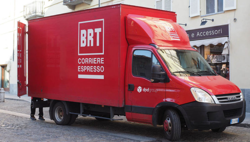 Quale corriere usa Unieuro -2