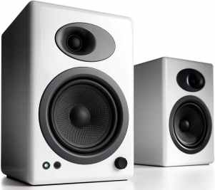 migliori altoparlanti-audioengine