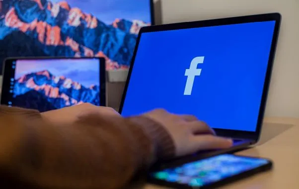 Come funzionano i suggerimenti di amicizia su Facebook-3